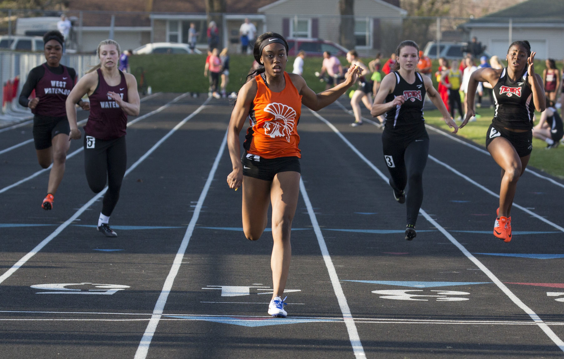 041619kw-tiger-invitational-track-05